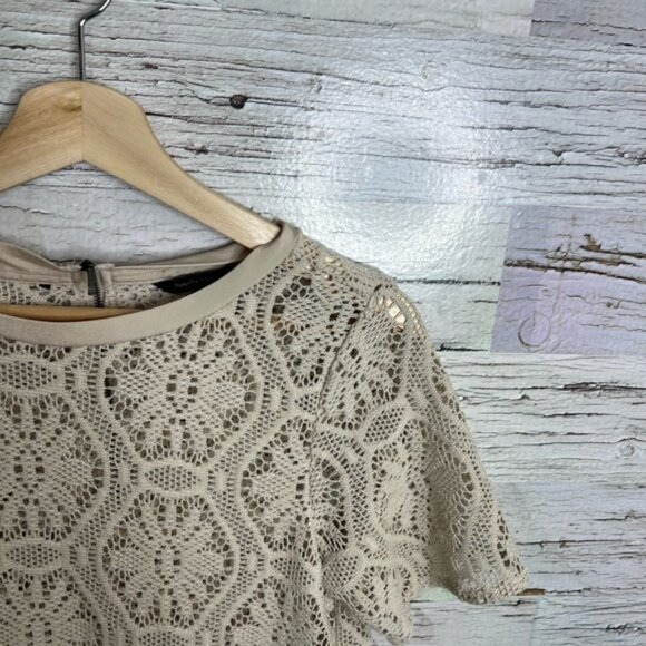 Banana republic cream lace tee shirt top blouse size medium - Picture 4 of 10